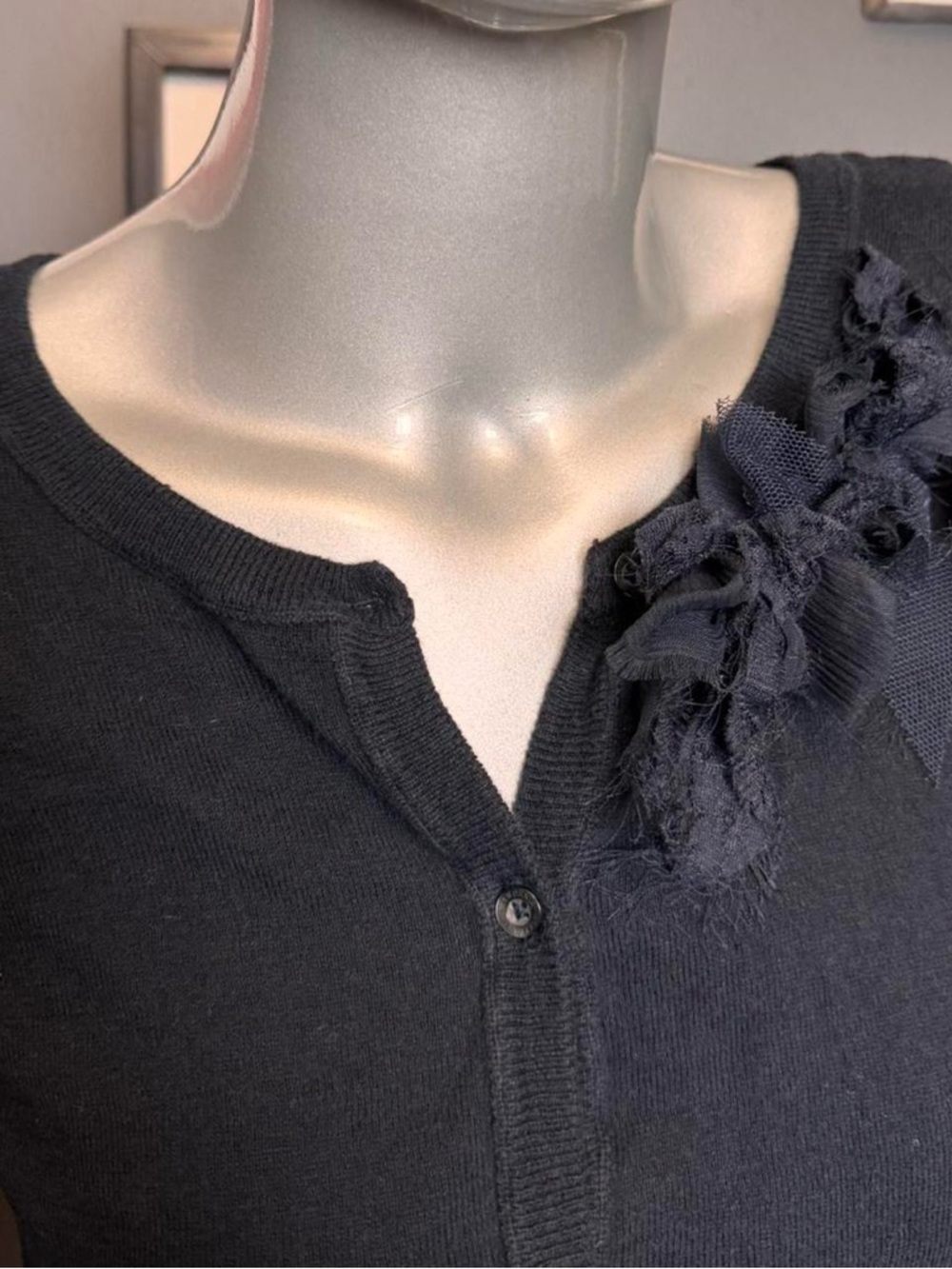 Hollister Vintage Y2K navy cardigan with flower detail - Picture 4 of 7